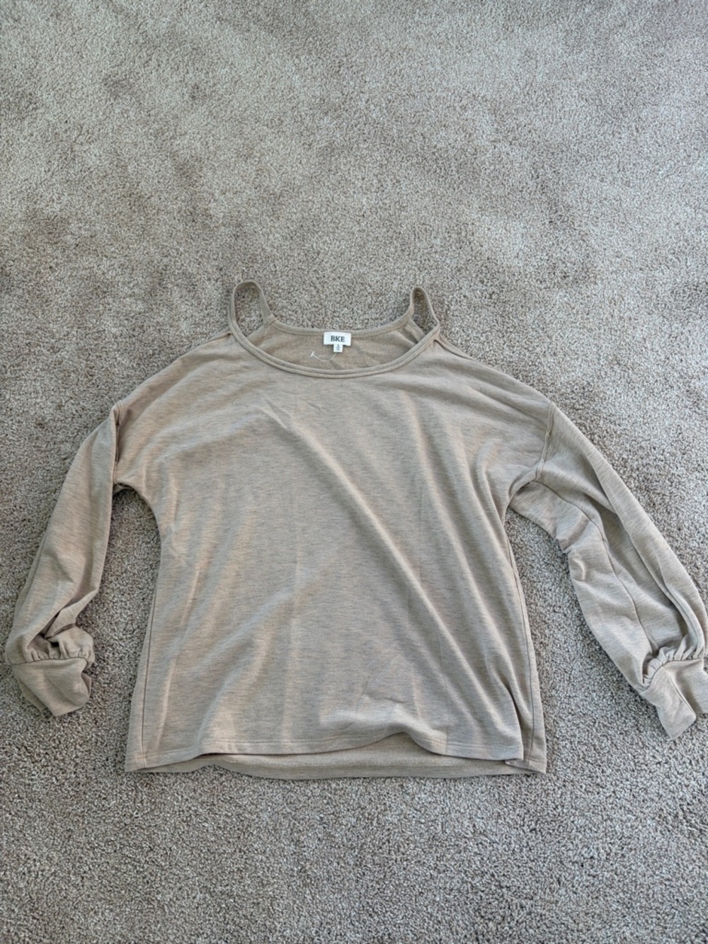 BUCKLE Beige BKE Women's Long Sleeve Open-Shoulder Top
